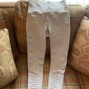 Alo Yoga Leggings
